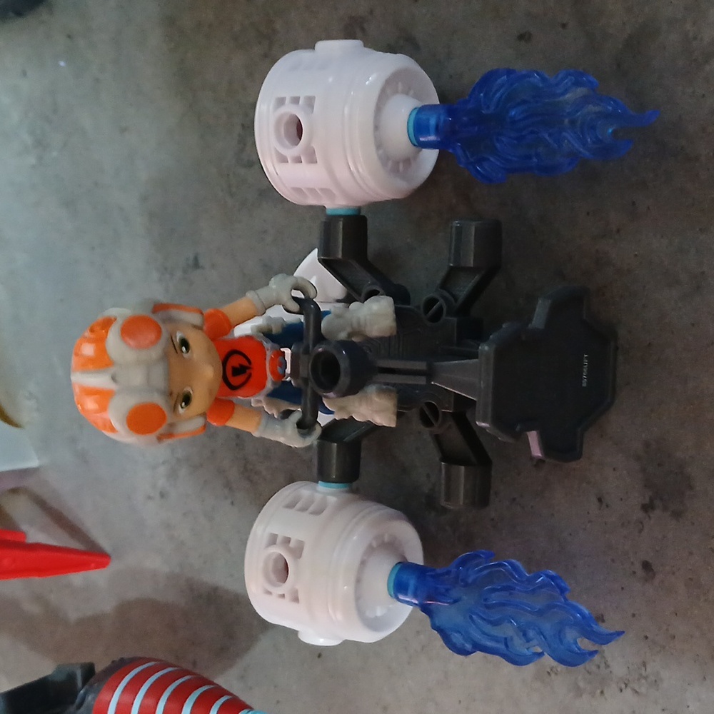 Rusty Rivets and Botasaurus Toy Bundle - Picture 6 of 9